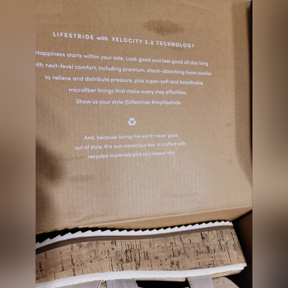 NIB LIFESTRIDE ULTIMATE WALKING SANDAL VELOCITY 2.0 TECHNOLOGY 10W ALMOND - Picture 7 of 12